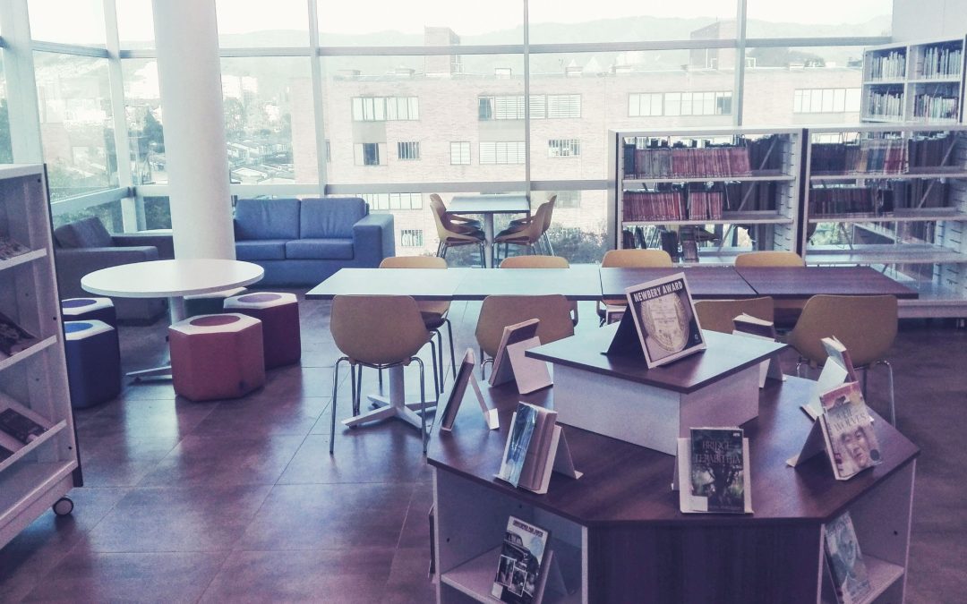 Library walking tour (English & Spanish)